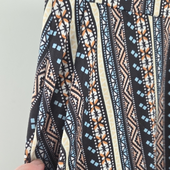 Striped Patterned Maxi Skirt - Picture 10 of 16